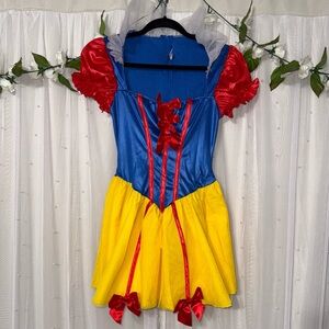 Women’s Snow White Halloween Costume